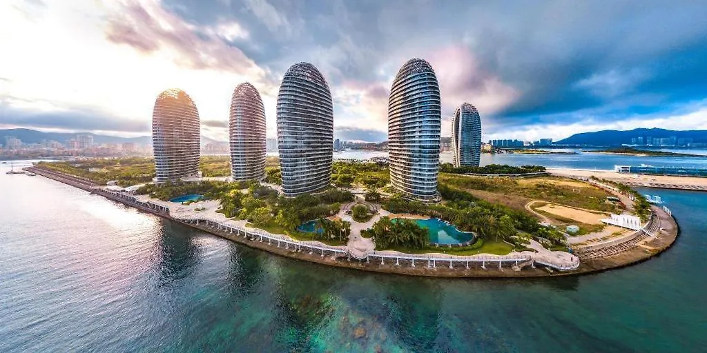 Sanya Yuexin Tomorrow Hotel 5*,  Çin